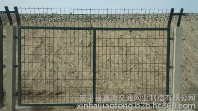 鐵路護(hù)欄 2012版防護(hù)柵欄的優(yōu)質(zhì)選擇與鑫海廠家供應(yīng)解析